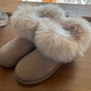 Fuzzy Ugg booties.